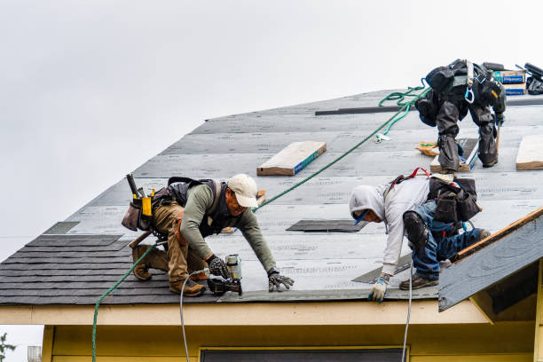 Professional Gutter Installation technician working in Clintonville, WI